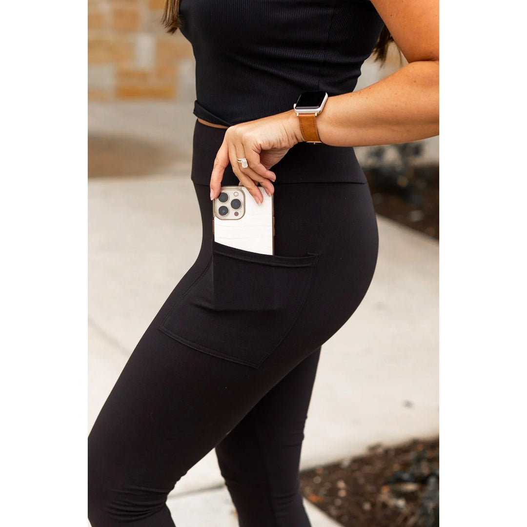 PREORDER: Capri Leggings with Pockets in Nine Colors (Ships Early May)