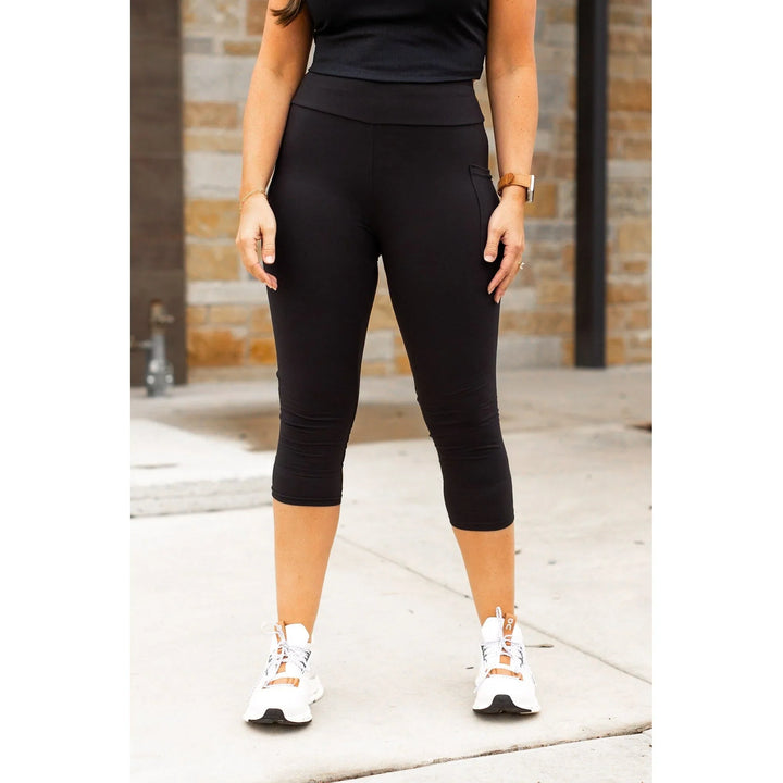 PREORDER: Capri Leggings with Pockets in Nine Colors (Ships Early May)