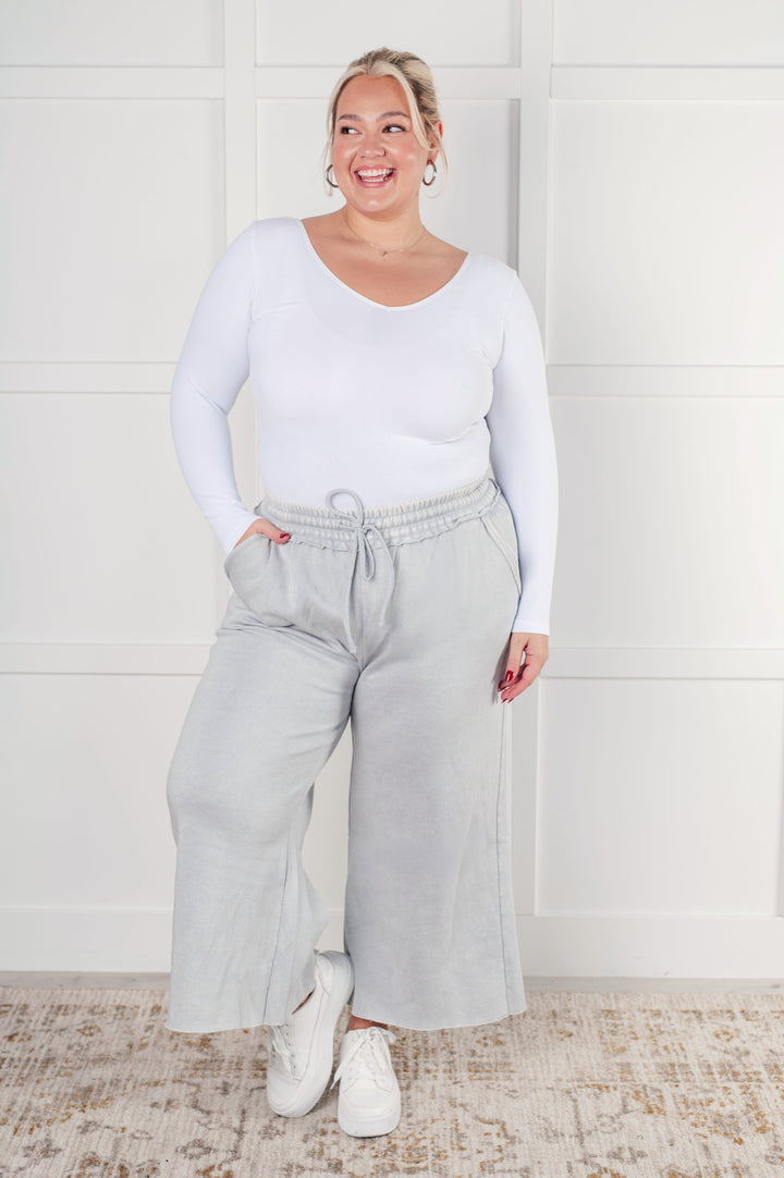 In or Out Wide Leg Cropped Pants in Light Grey - 12/18