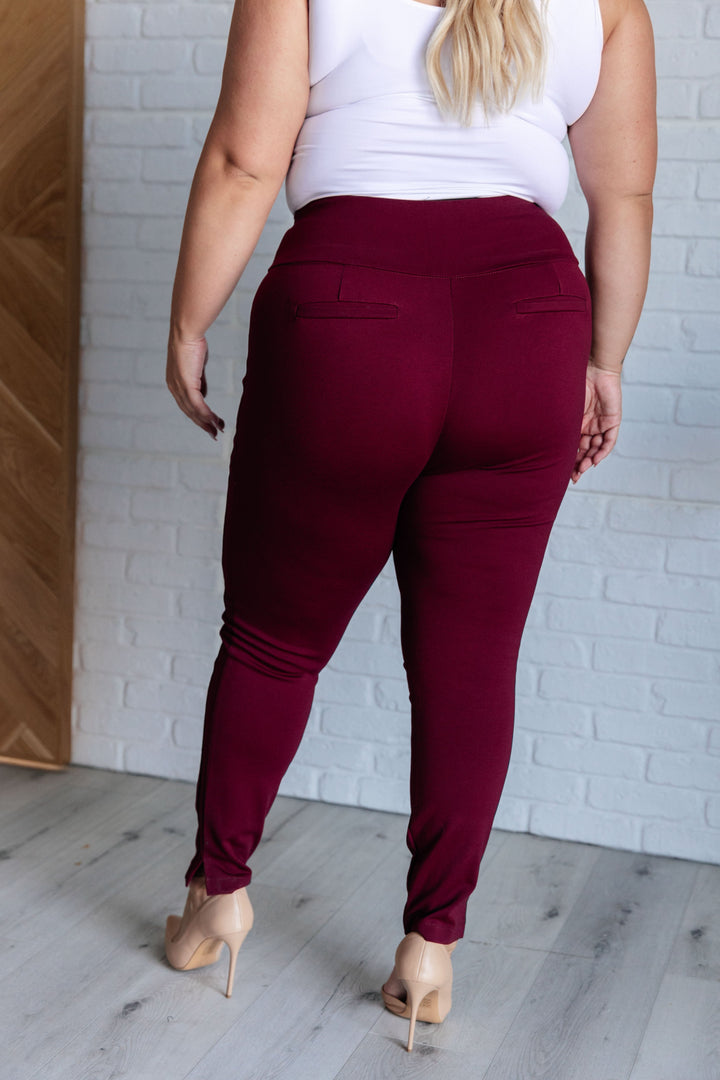 Magic Skinny 28" Pants in Wine - 8/22