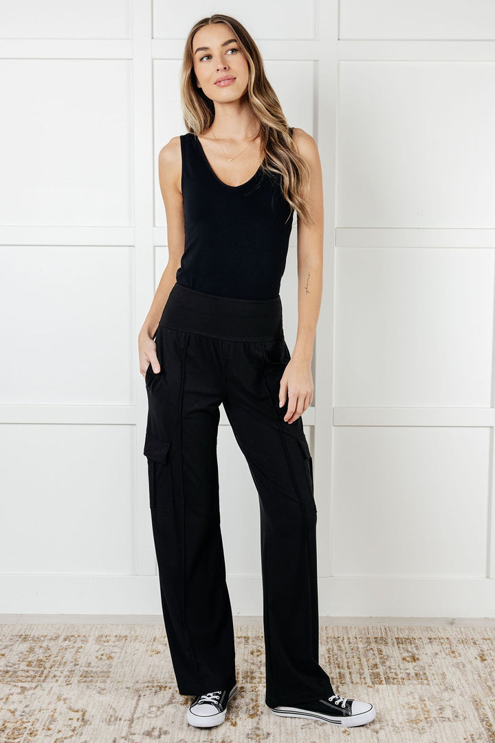 Race to Relax Cargo Pants in Black - 1/2