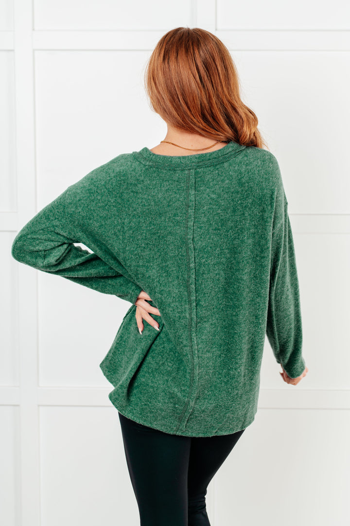 Simple Silhouette Brushed Hacci Sweater in Dark Green - 12/11