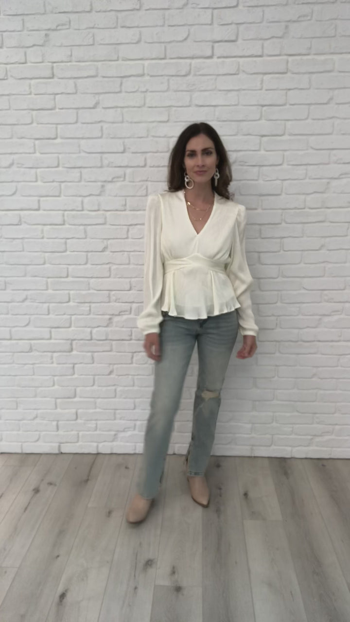 Xanidu Long Sleeve V Neck Blouse in White