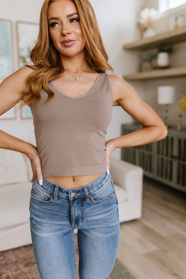 Carefree Seamless Reversible Midi Tank in Light Mocha