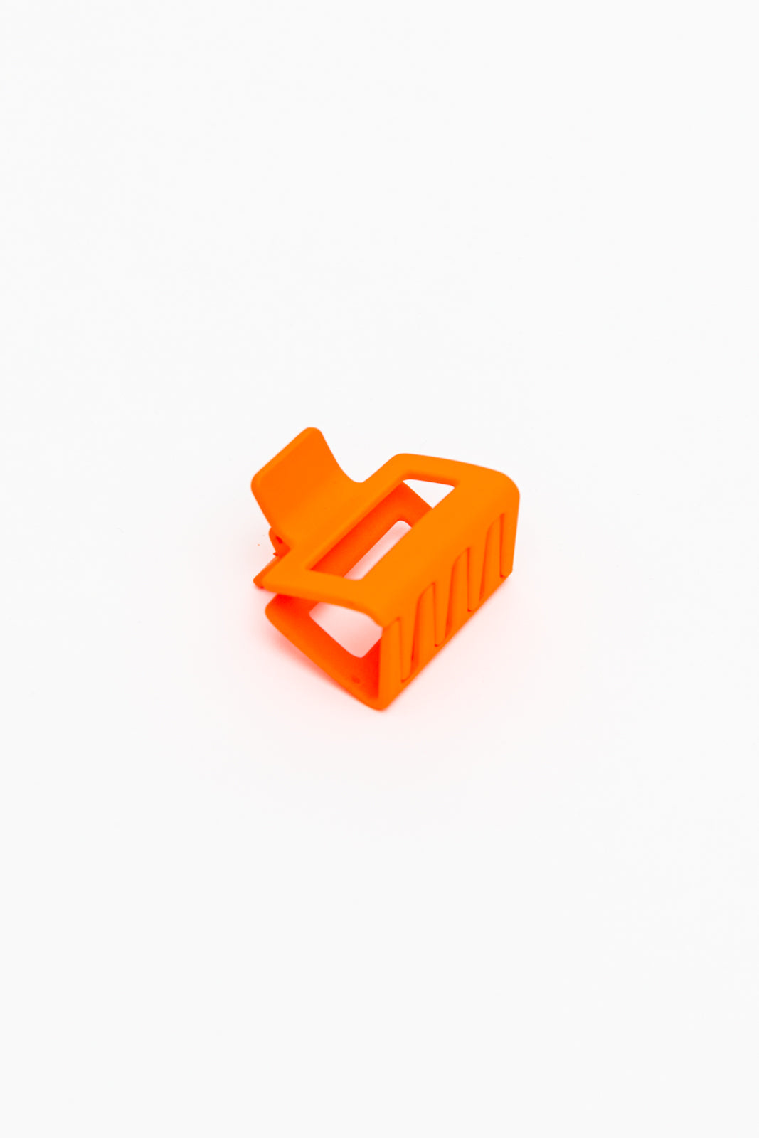 Claw Clip Set of 4 in Orange (Ships in 1-2 Weeks)