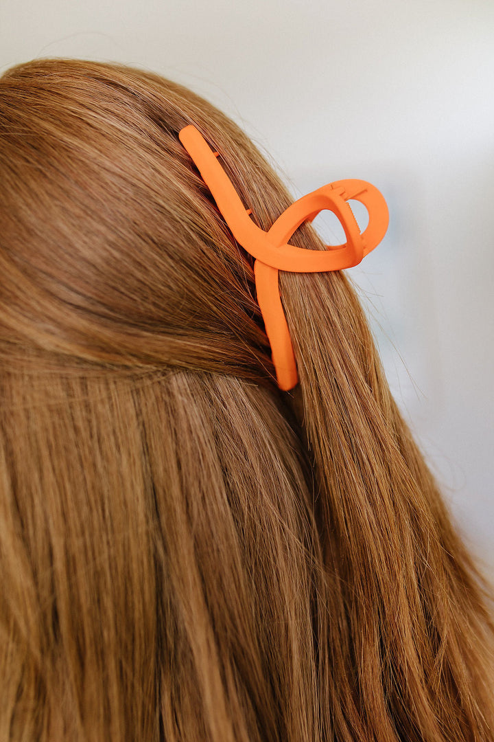 Claw Clip Set of 4 in Orange (Ships in 1-2 Weeks)