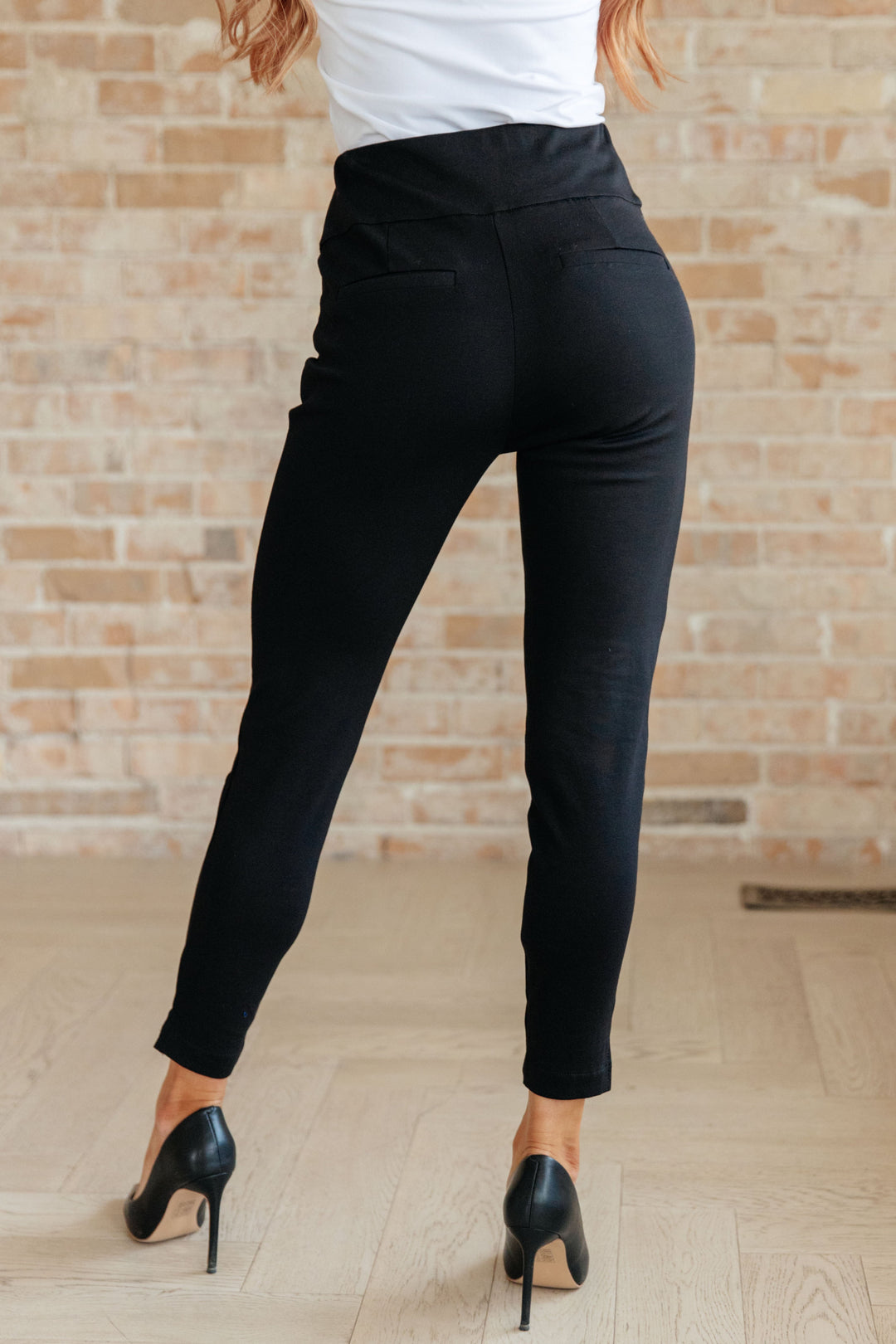 Magic Ankle Crop Skinny Pants (26") in Twelve Colors